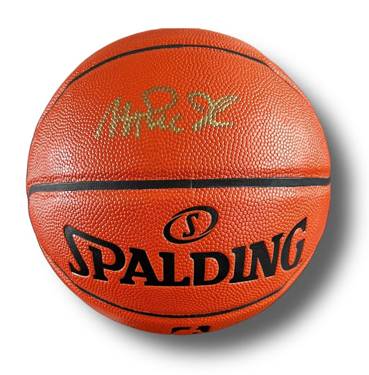 Magic Johnson Spalding Basketball Beckett COA