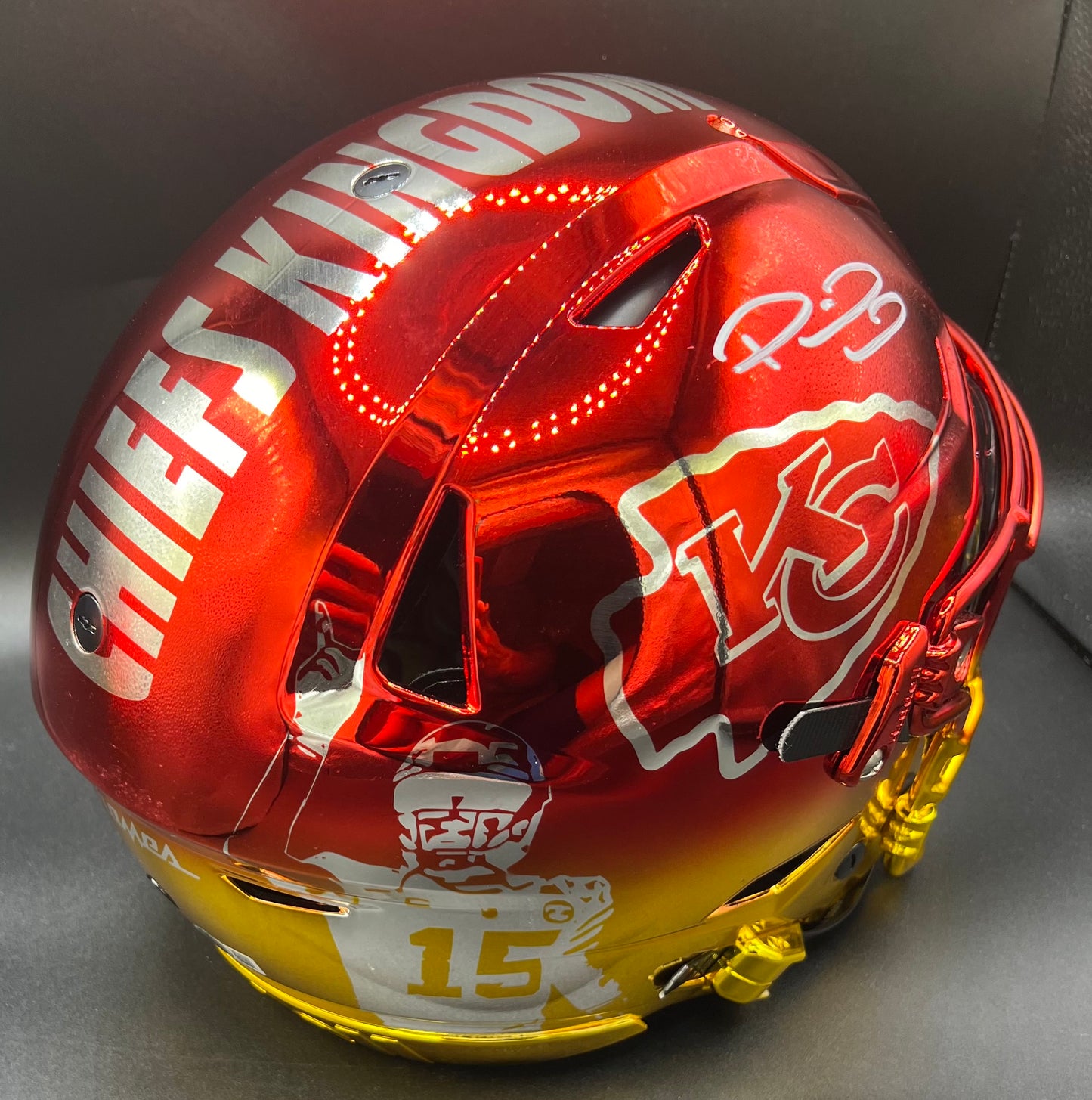 Mahomes Red/Gold Chrome Custom Flex Beckett COA